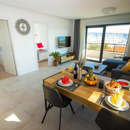Apartmani Le-Lu Kaštela Exteriér fotografie