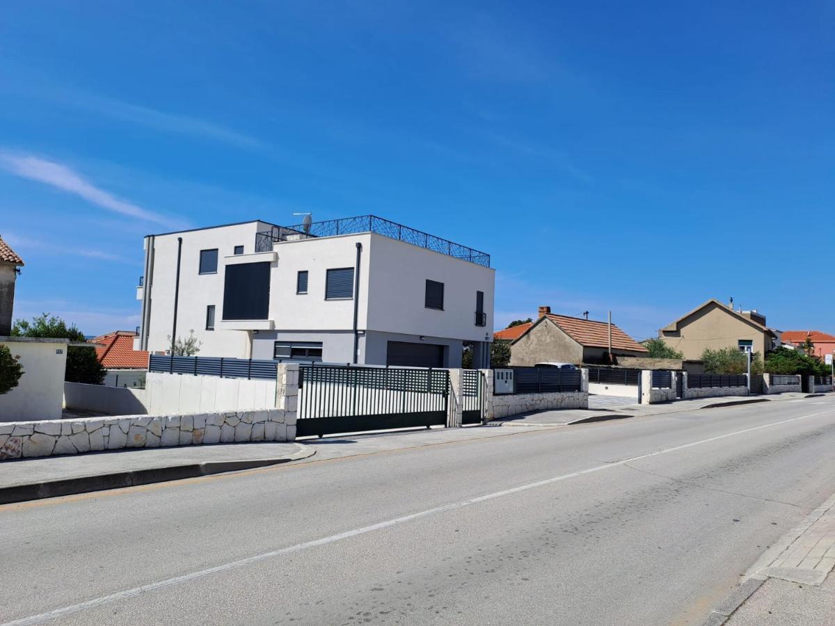 Apartmani Le-Lu Kaštela Exteriér fotografie