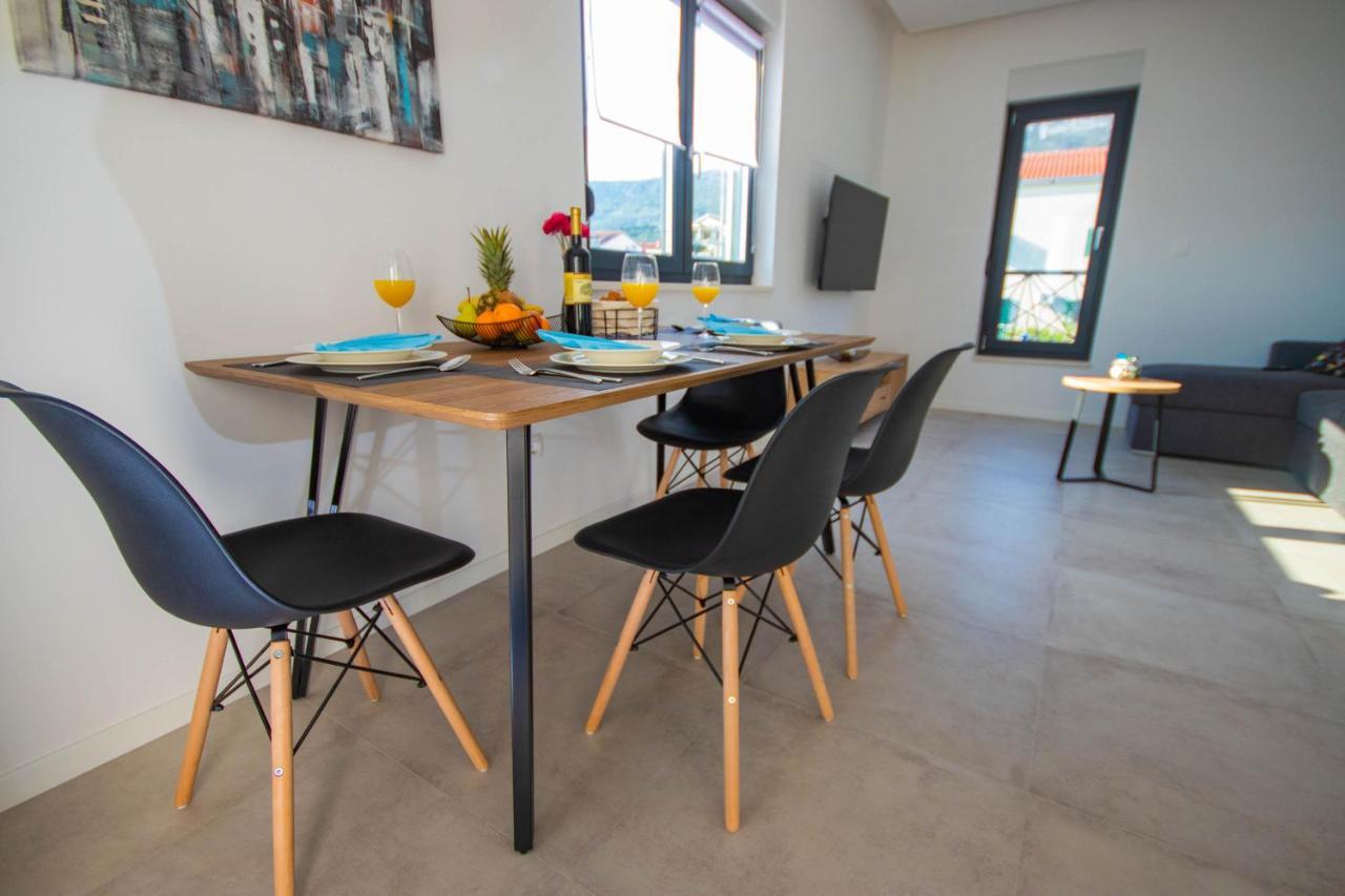 Apartmani Le-Lu Kaštela Exteriér fotografie