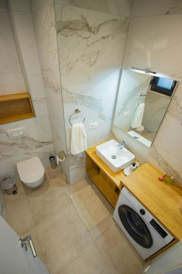 Apartmani Le-Lu Kaštela Exteriér fotografie