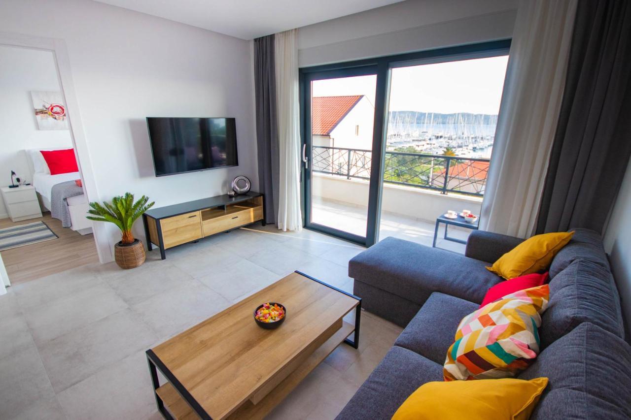 Apartmani Le-Lu Kaštela Exteriér fotografie