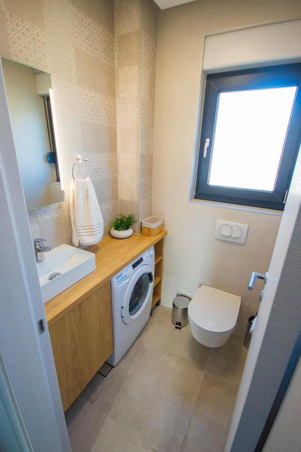 Apartmani Le-Lu Kaštela Exteriér fotografie