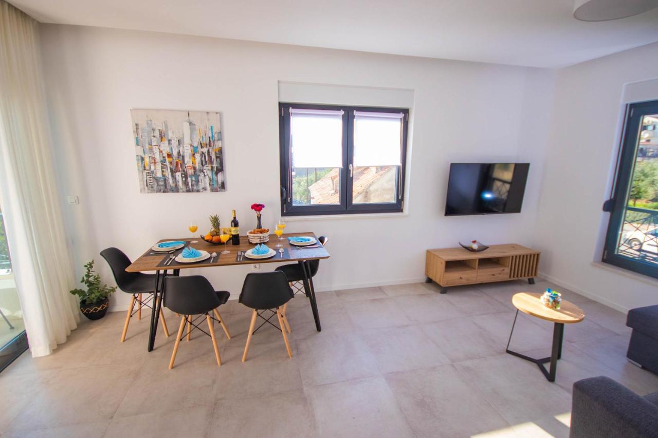 Apartmani Le-Lu Kaštela Exteriér fotografie