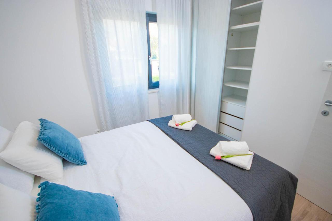 Apartmani Le-Lu Kaštela Exteriér fotografie