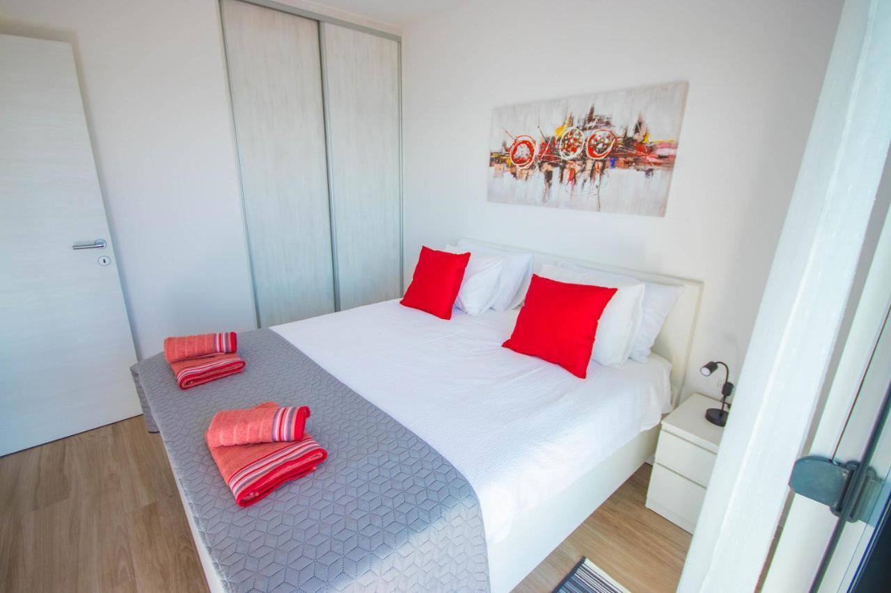 Apartmani Le-Lu Kaštela Exteriér fotografie
