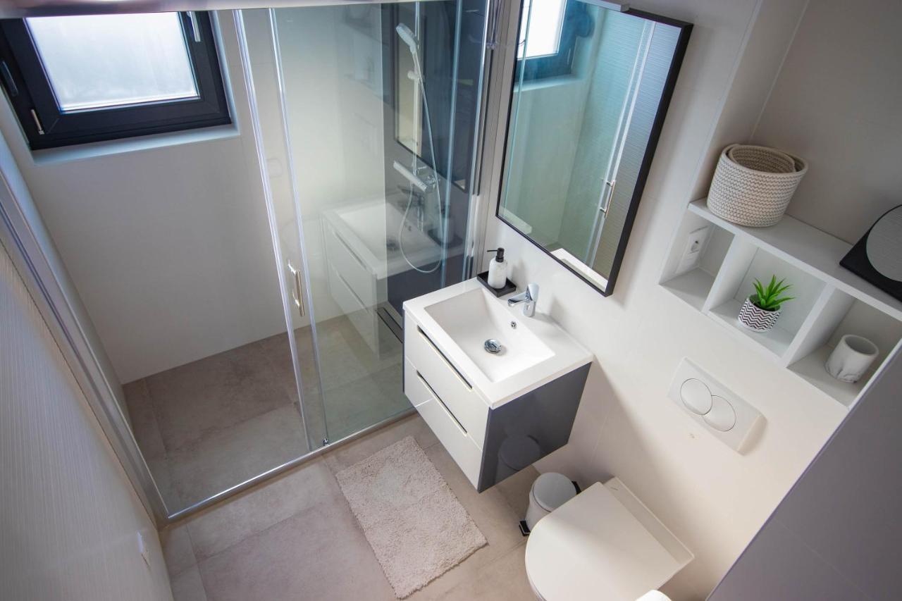 Apartmani Le-Lu Kaštela Exteriér fotografie
