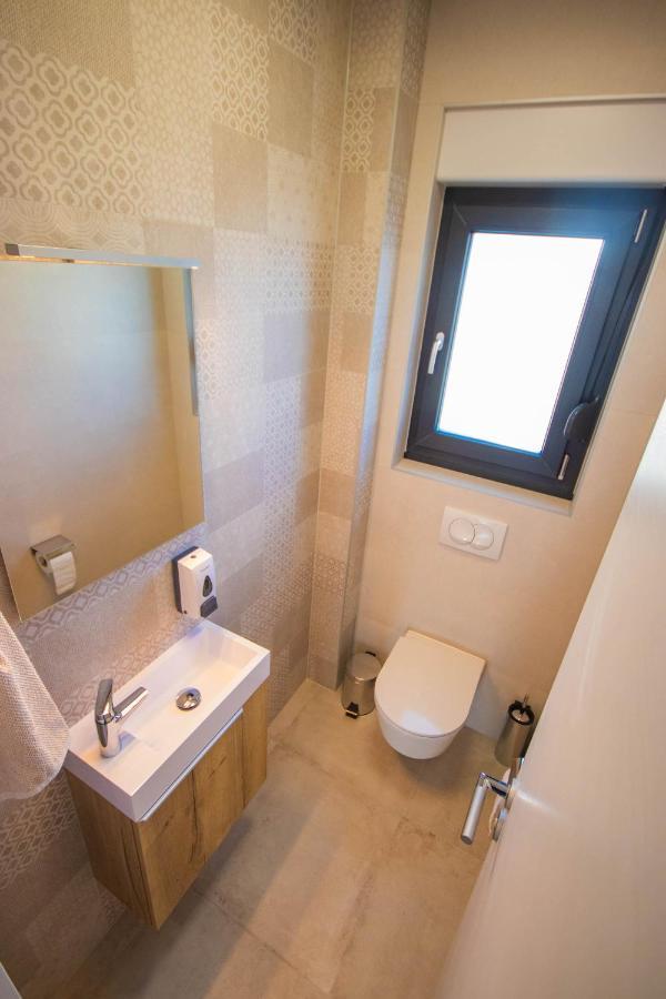 Apartmani Le-Lu Kaštela Exteriér fotografie