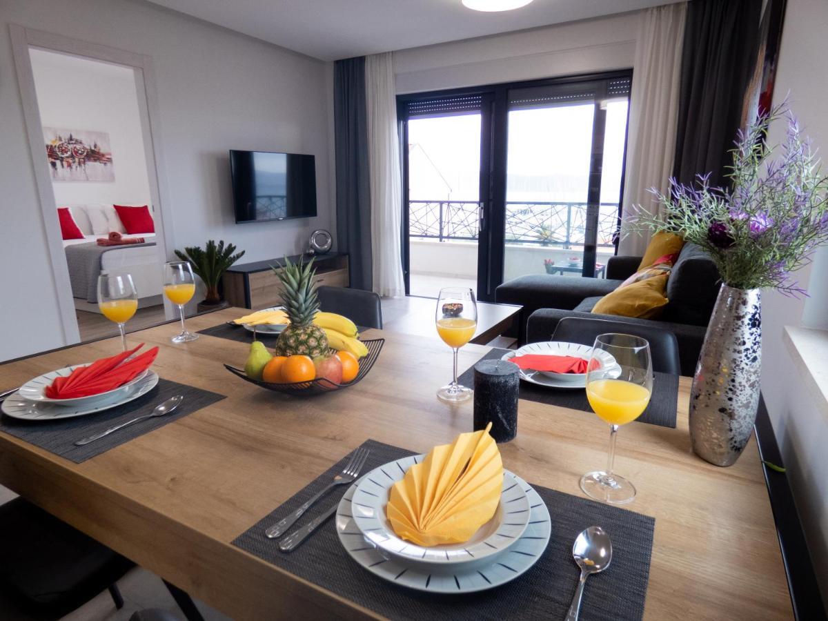 Apartmani Le-Lu Kaštela Exteriér fotografie