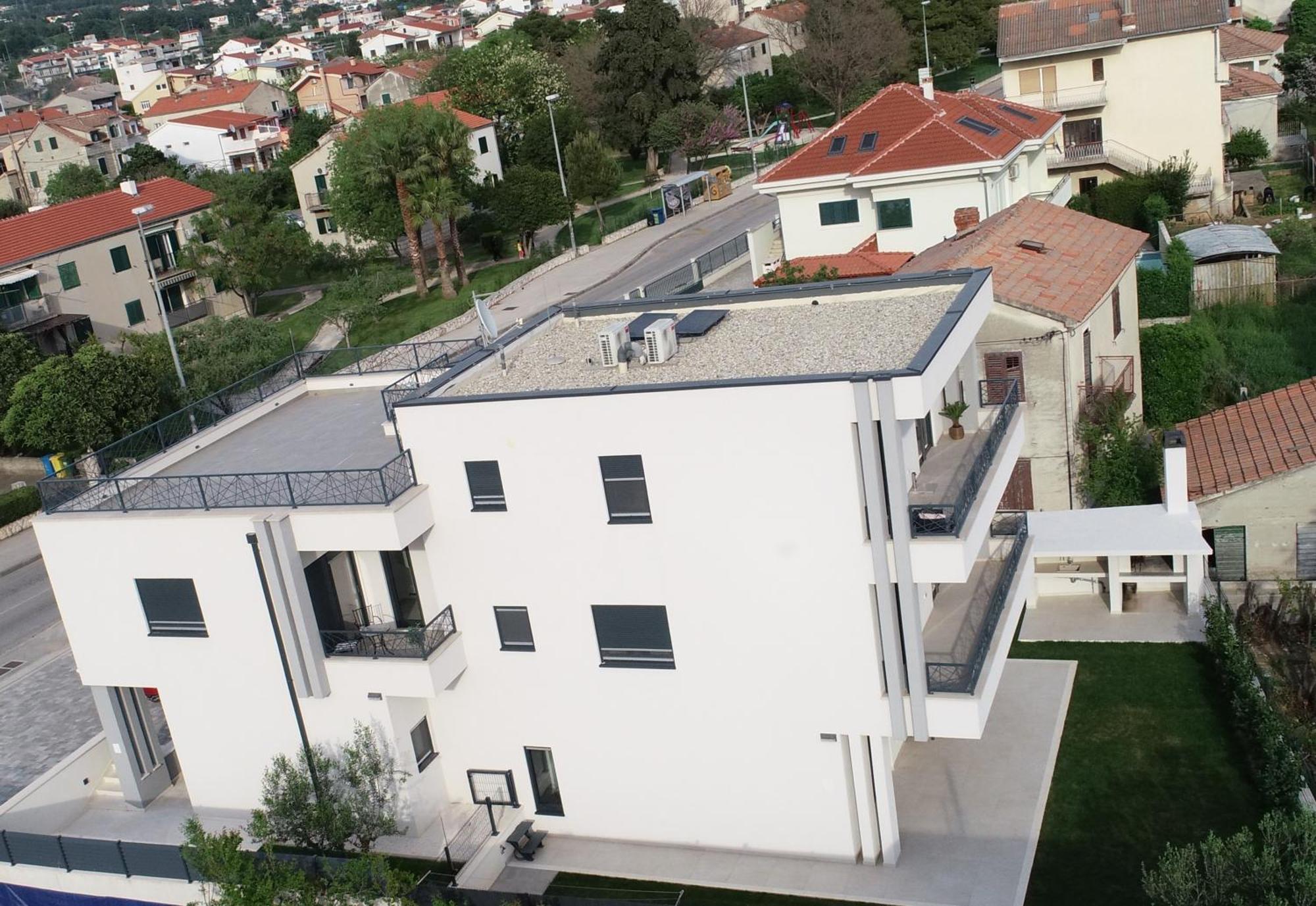 Apartmani Le-Lu Kaštela Exteriér fotografie